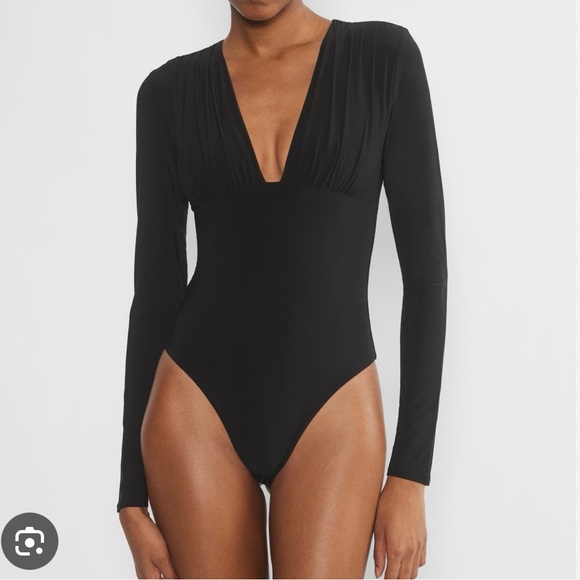 Aritzia bodysuit small - Picture 3 of 3